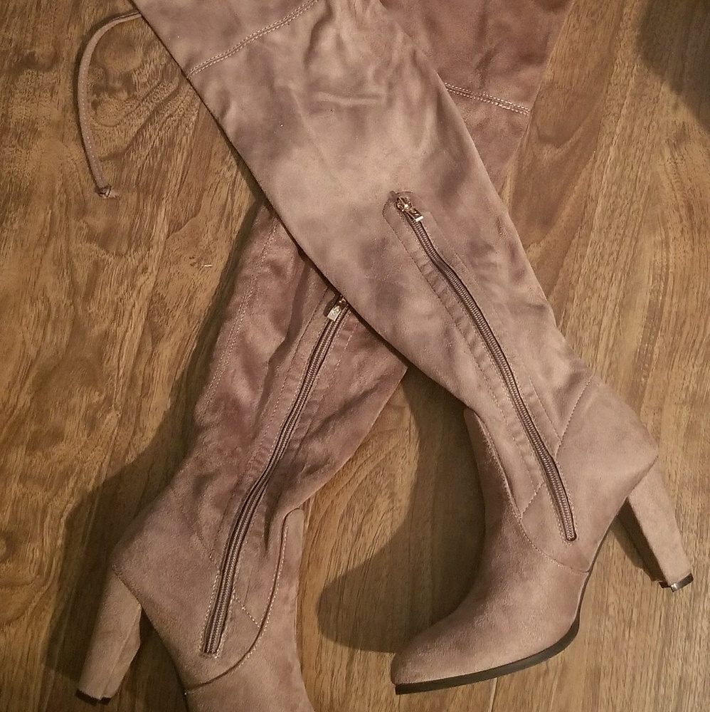 W Thigh high boots